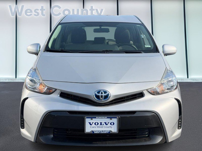 Used 2017 Toyota Prius V Two w/ Carpet Mat Package FWD image 9