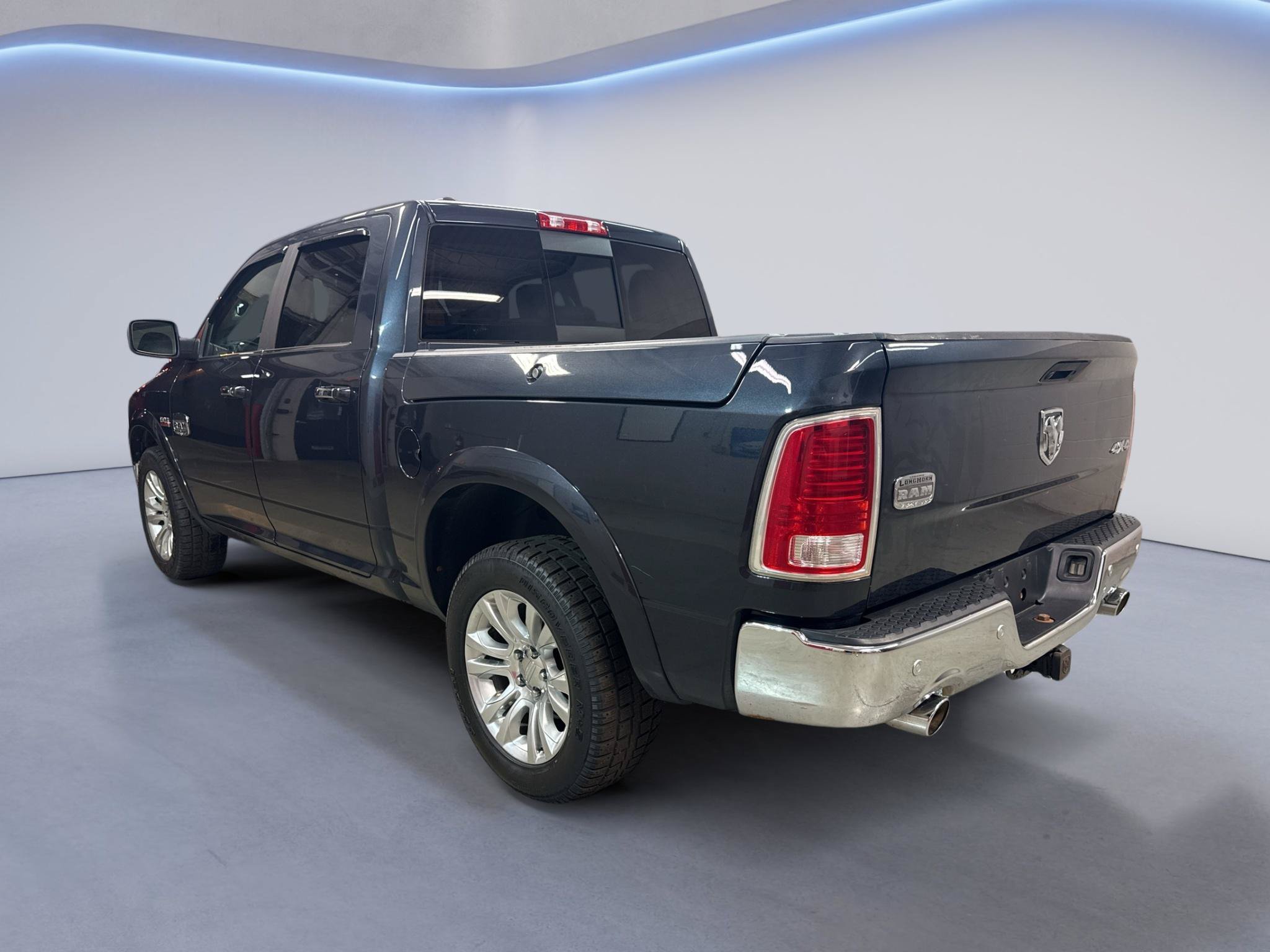Used 2017 RAM 1500 Laramie Longhorn w/ Convenience Group AWD/4WD image 5