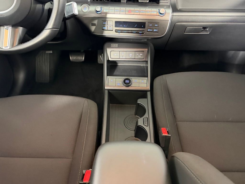 Used 2024 Hyundai Kona SEL image 17