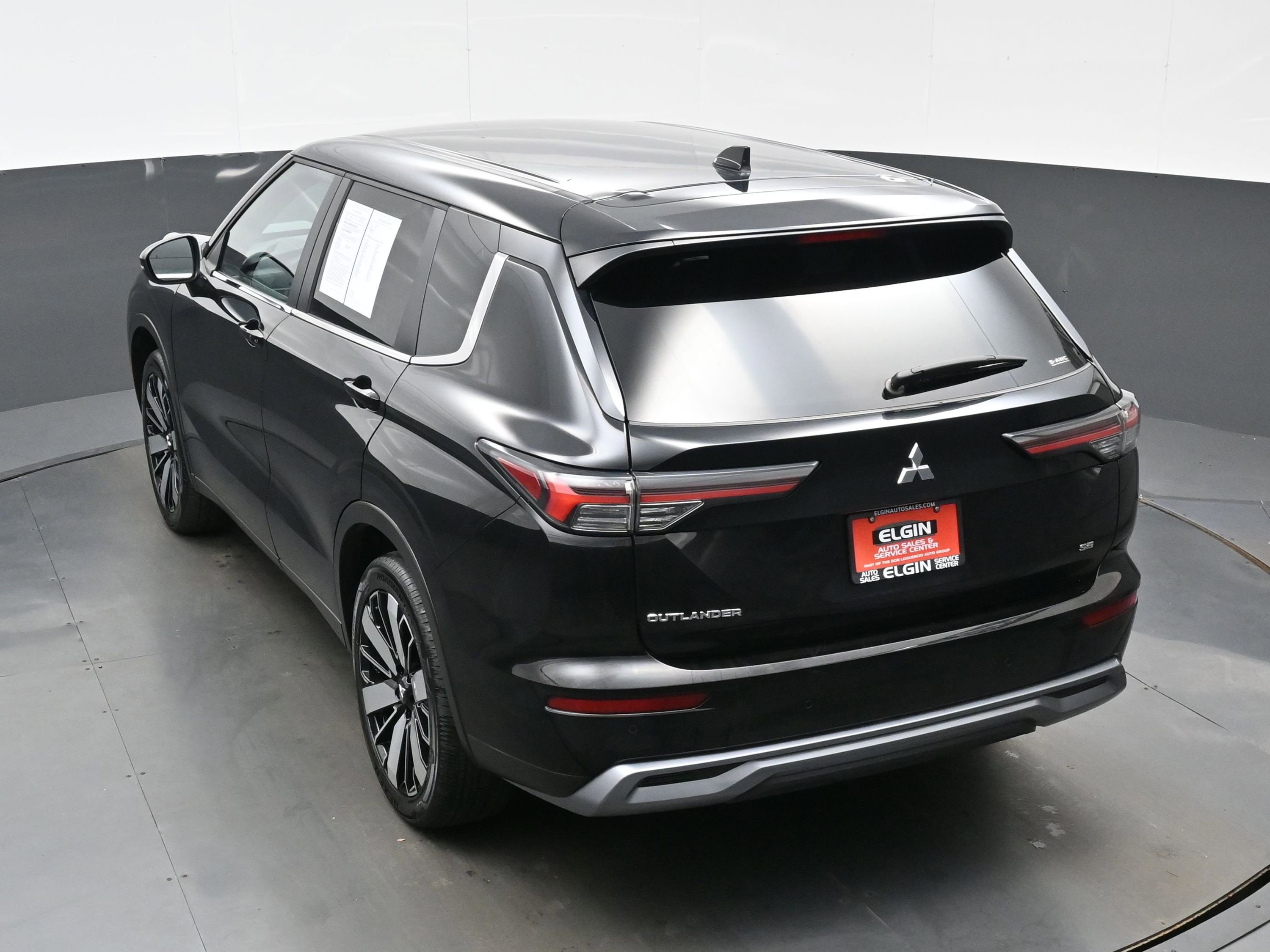 Used 2025 Mitsubishi Outlander SE AWD/4WD image 37
