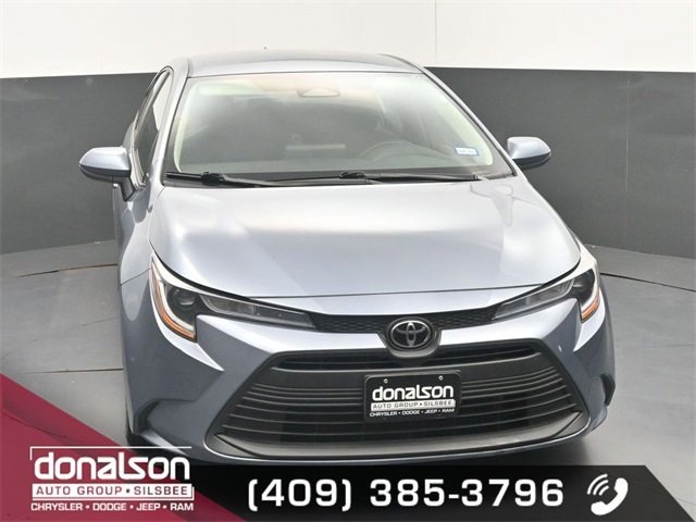 Used 2023 Toyota Corolla LE image 3