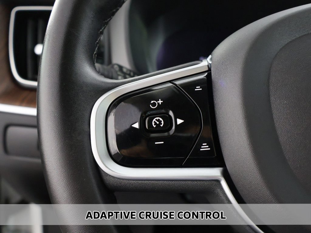 Used 2023 Volvo XC60 B5 Plus w/ Climate Package AWD/4WD image 5