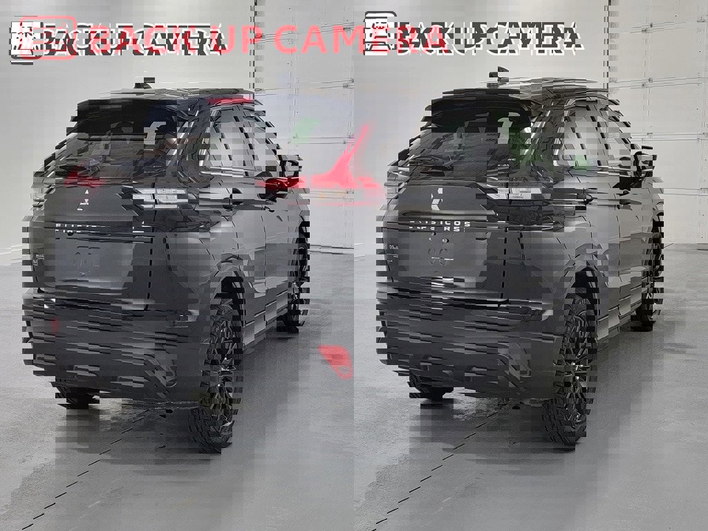 Used 2024 Mitsubishi Eclipse Cross LE image 9