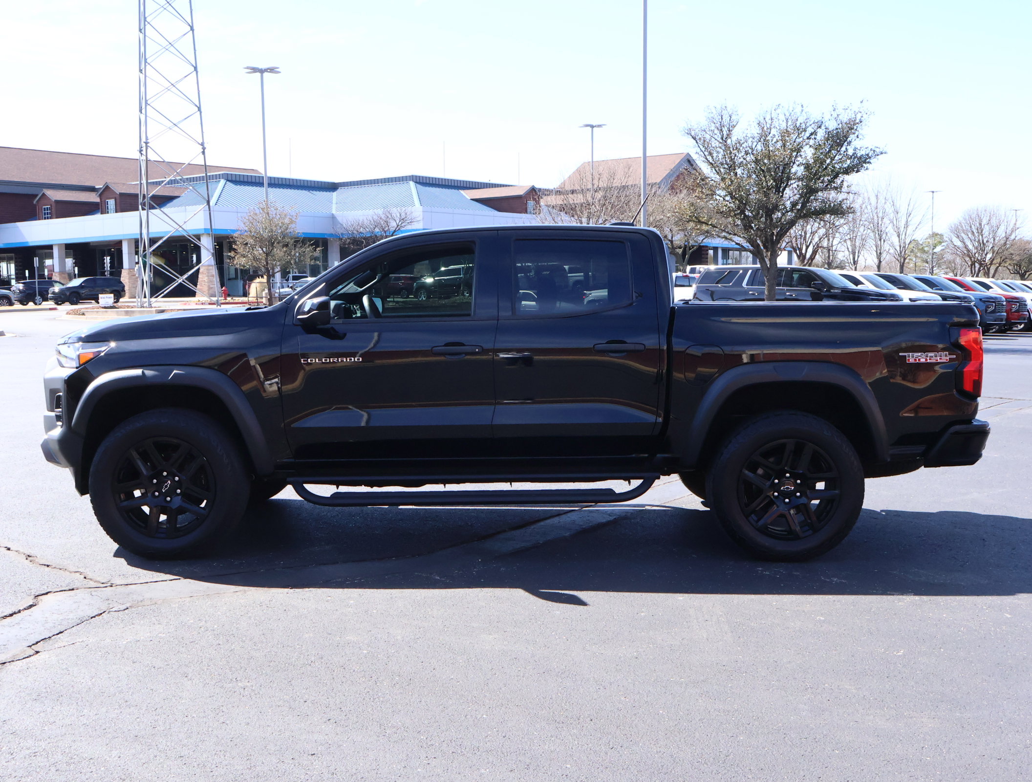 Used 2023 Chevrolet Colorado Trail Boss w/ Technology Package image 31