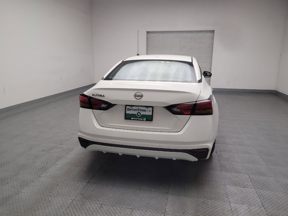 Used 2025 Nissan Altima 2.5 SV FWD image 7
