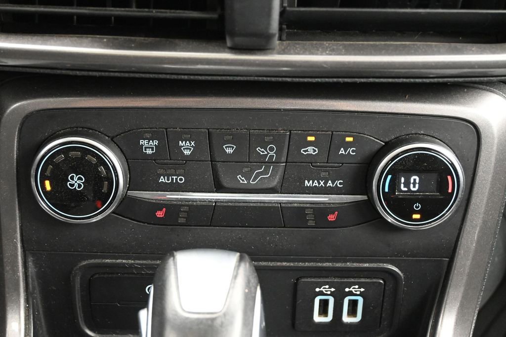 Used 2019 Ford EcoSport SE w/ SE Convenience Package FWD image 18