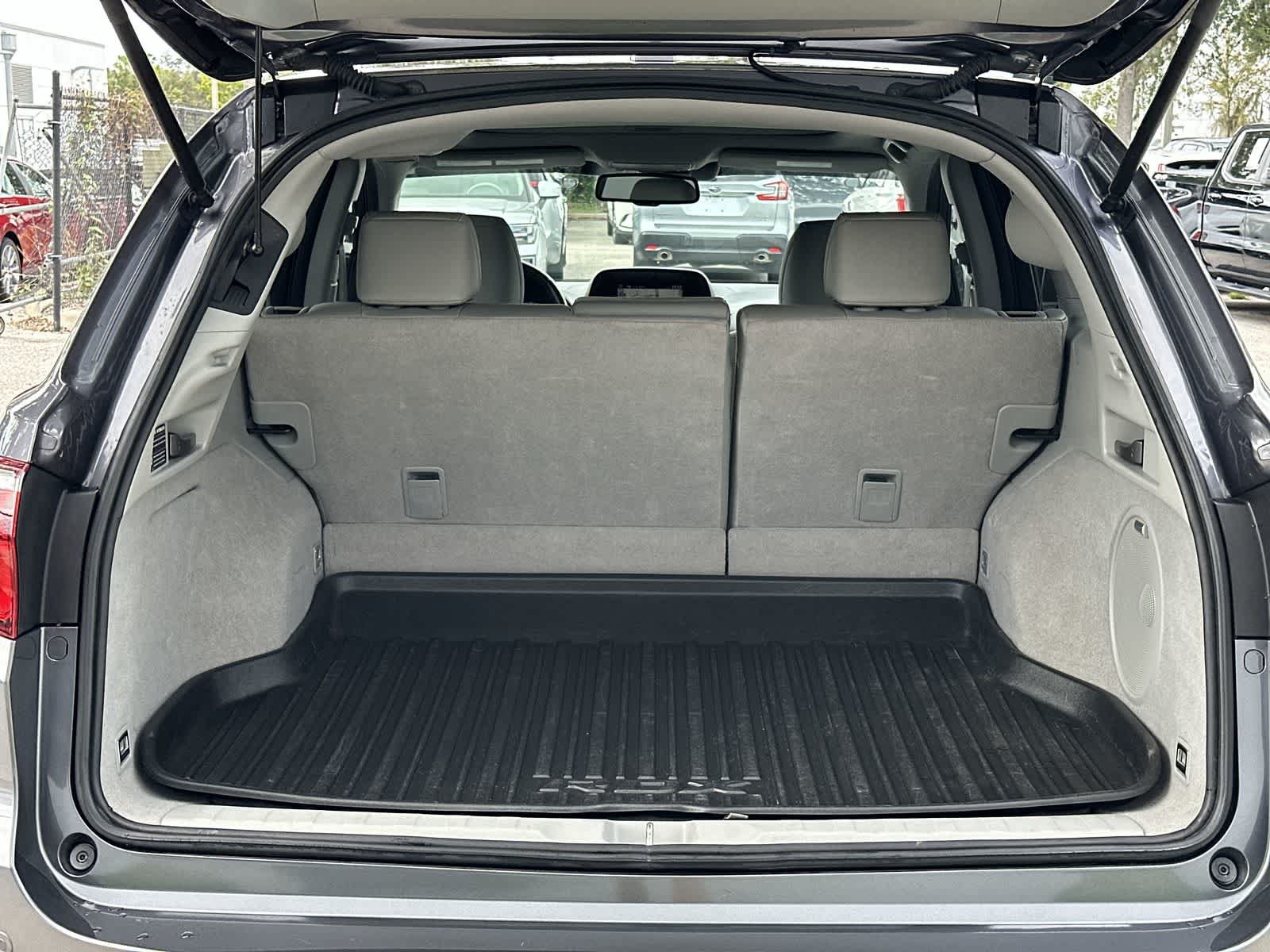 Used 2018 Acura RDX w/ Advance Package FWD image 16