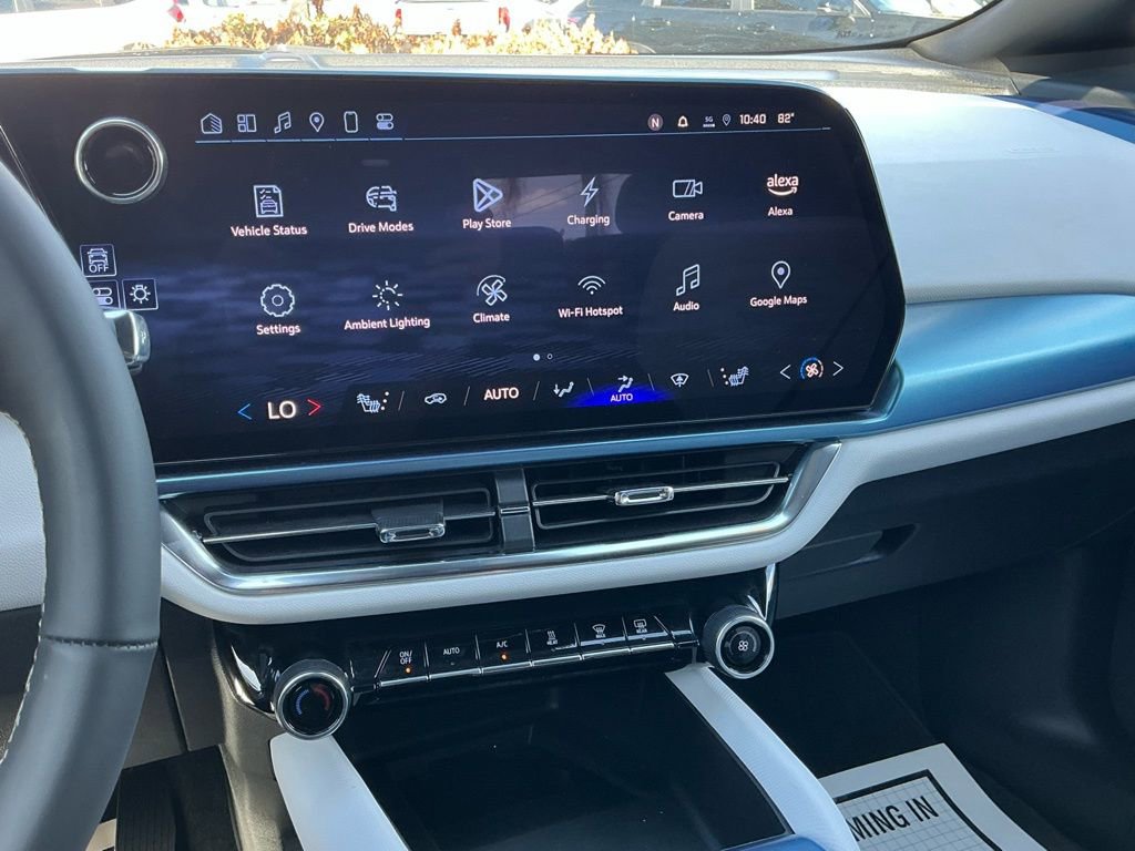 Used 2025 Chevrolet Equinox EV LT image 34