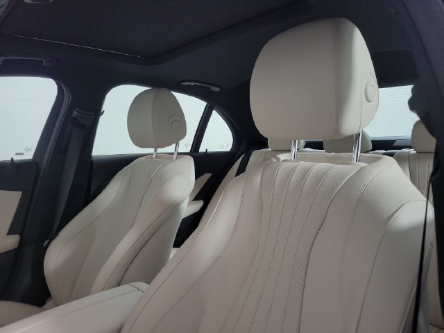 Used 2023 Mercedes-Benz E 350 4MATIC Sedan image 19