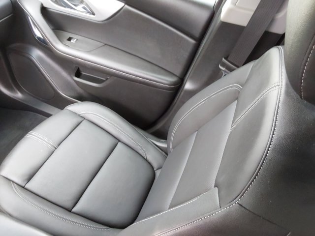 Used 2023 Chevrolet Blazer LT w/ Midnight/Sport Edition FWD image 40