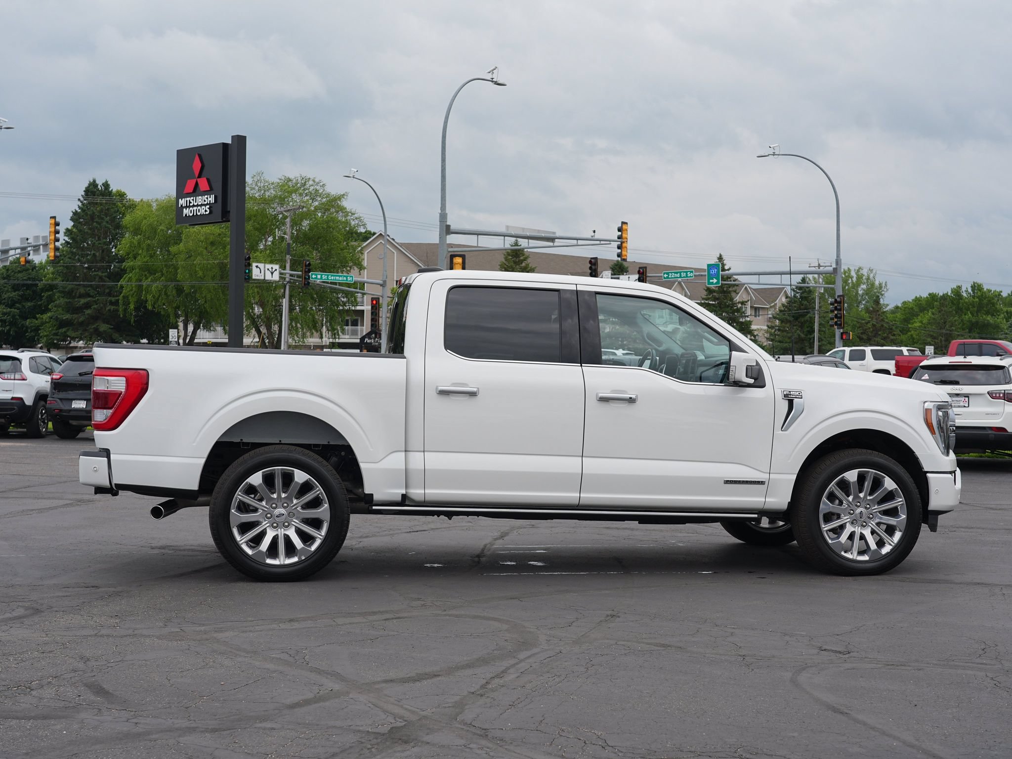 Used 2023 Ford F150 Limited AWD/4WD image 2