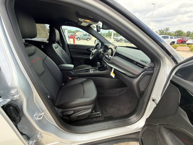 New 2026 Jeep Compass Trailhawk w/ Trailer Tow Group AWD/4WD image 28