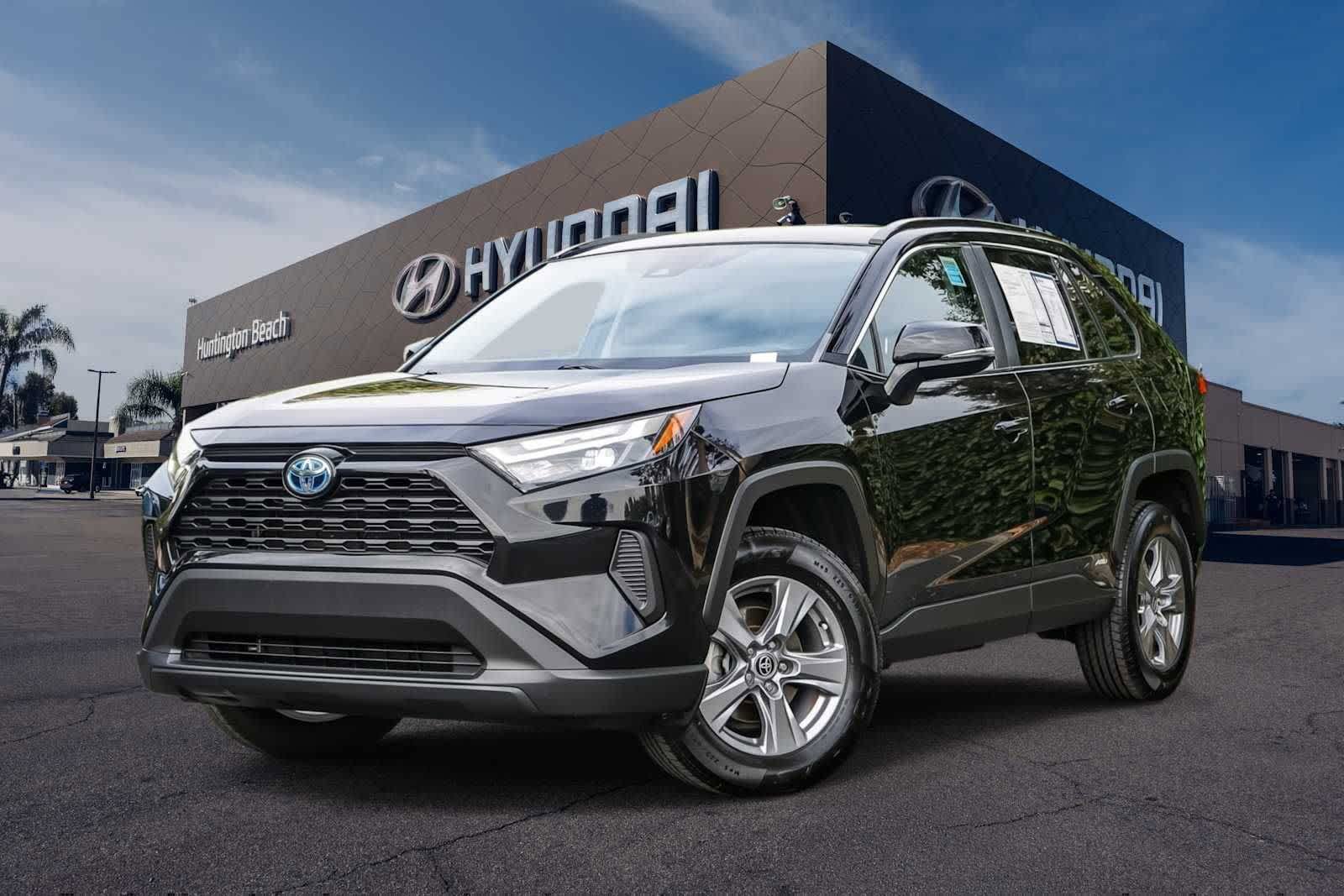 Used 2022 Toyota RAV4 XLE