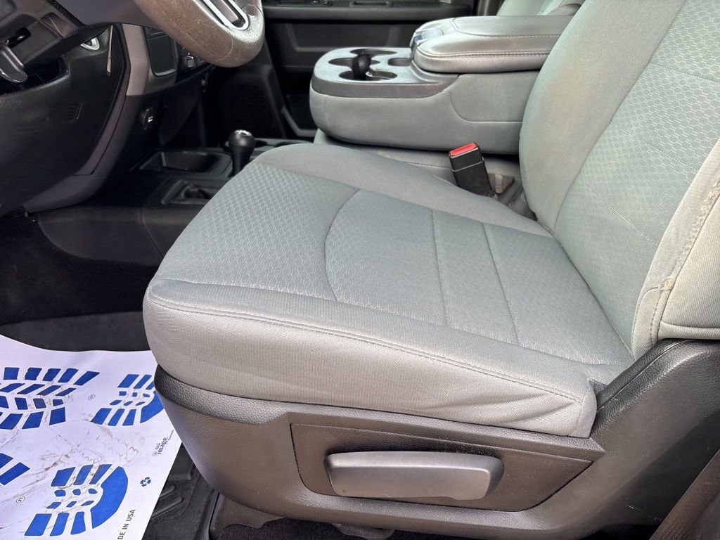 Used 2018 RAM 2500 Tradesman w/ Chrome Appearance Group image 15
