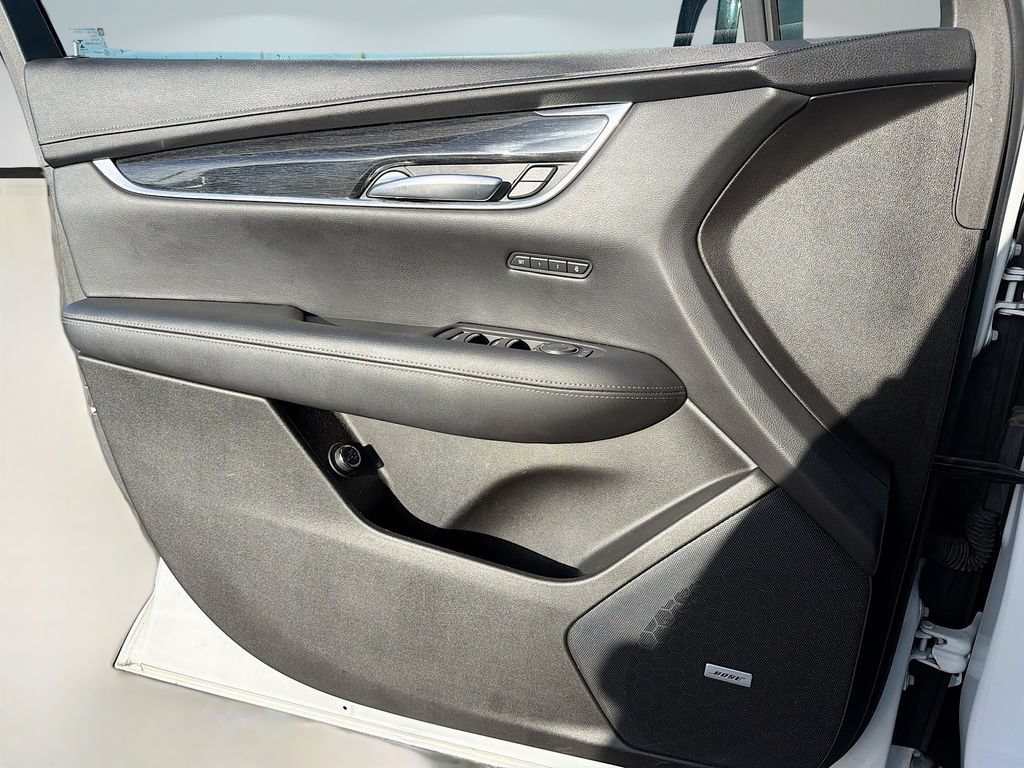 Used 2021 Cadillac XT5 Premium Luxury FWD image 22