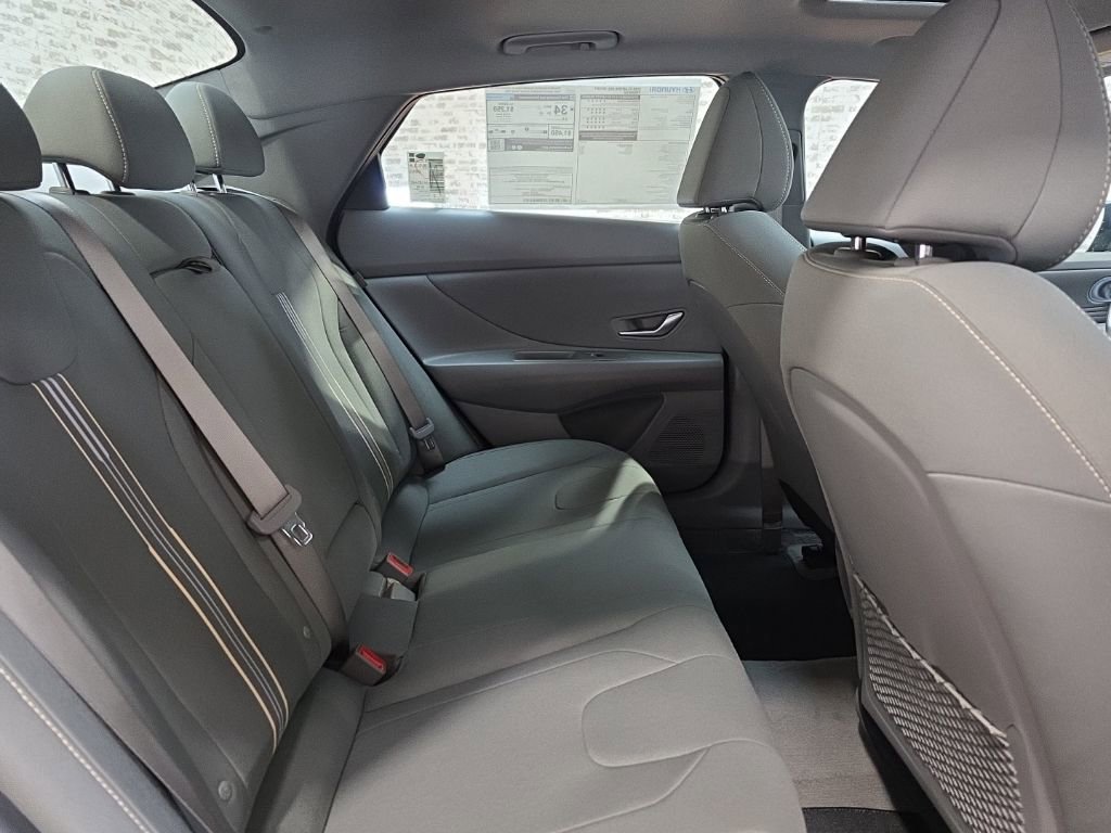 New 2026 Hyundai Elantra SEL Sport Premium FWD image 10