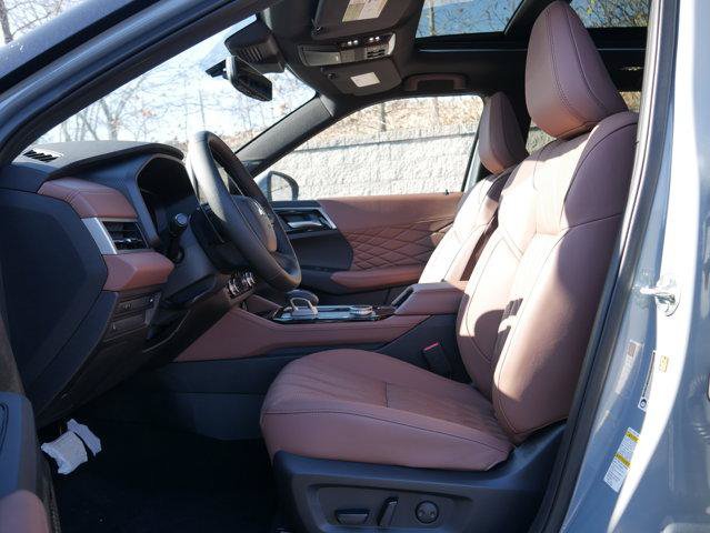 Used 2025 Mitsubishi Outlander SEL FWD image 14