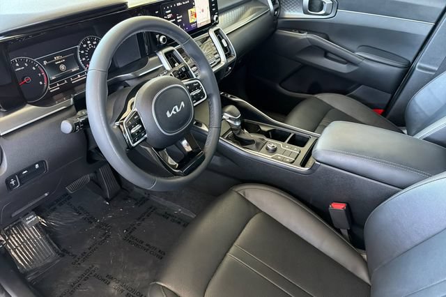Used 2023 Kia Sorento S w/ Panoramic Sunroof Package FWD image 10
