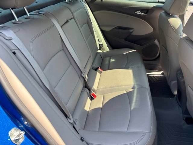 Used 2016 Chevrolet Cruze Premier FWD image 32