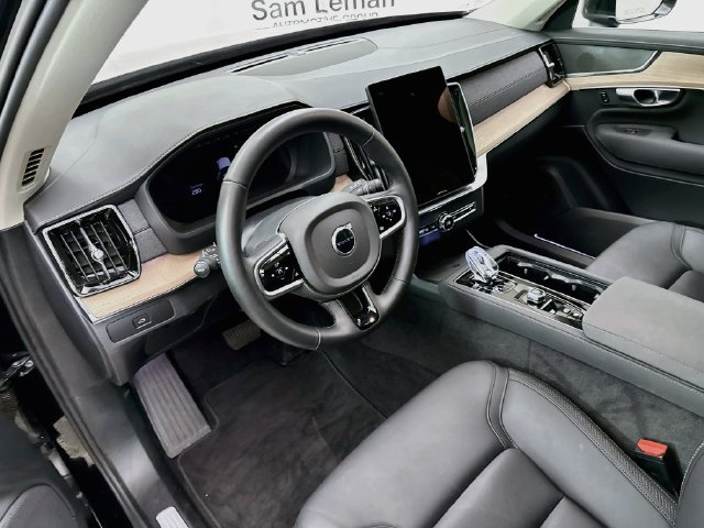 Used 2025 Volvo XC90 B6 Plus AWD/4WD image 22