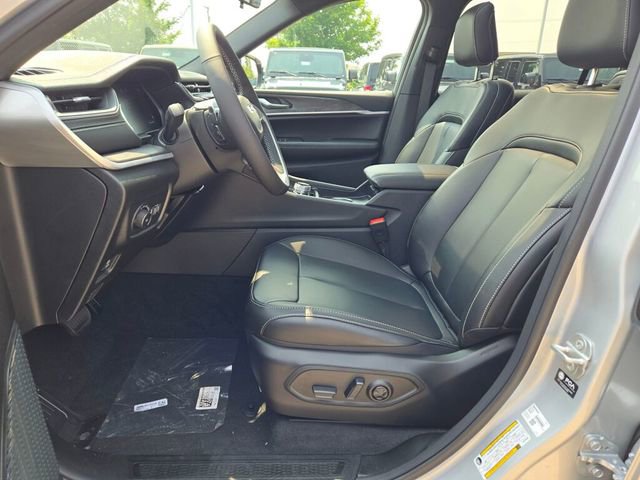 New 2025 Jeep Grand Cherokee L Limited image 25