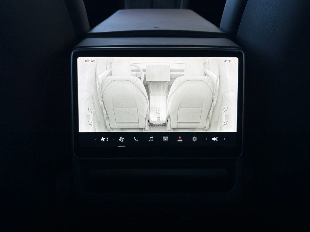 Used 2026 Tesla Model Y AWD image 16