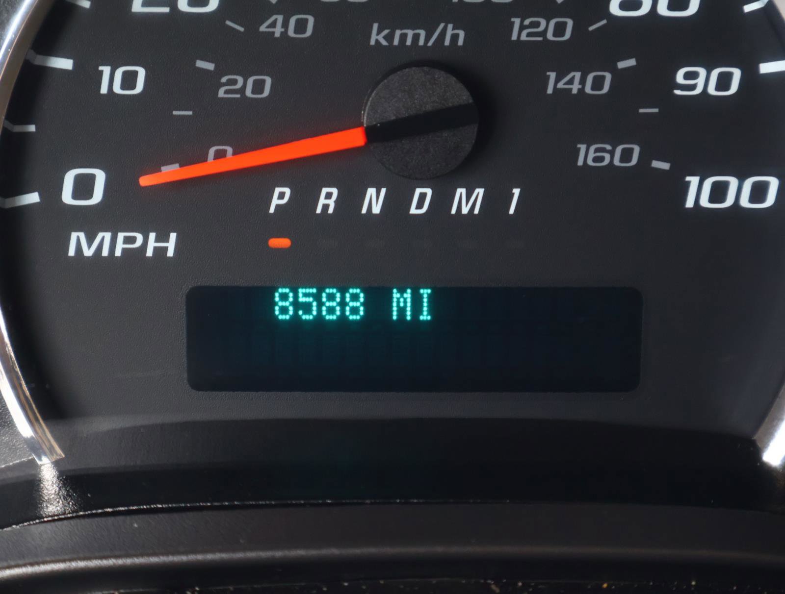 Used 2025 Chevrolet Express 3500 LS image 20