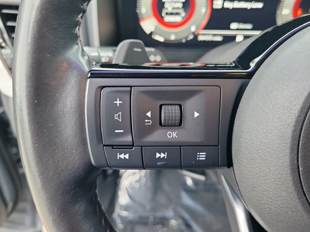 Used 2022 Nissan Rogue Platinum w/ Head-Up Display Package FWD image 19