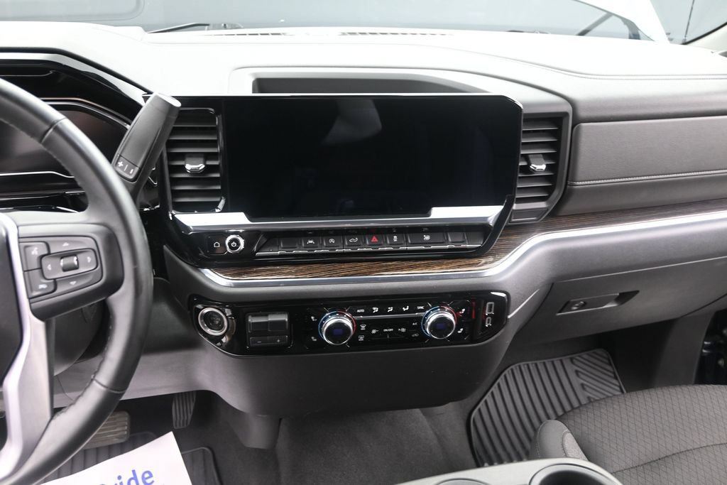 Used 2023 GMC Sierra 1500 SLE AWD/4WD image 24