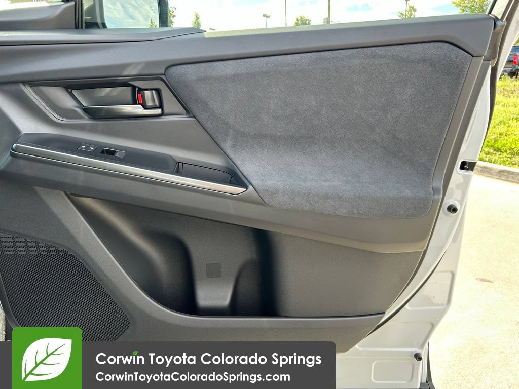 New 2026 Toyota C-HR AWD/4WD image 29