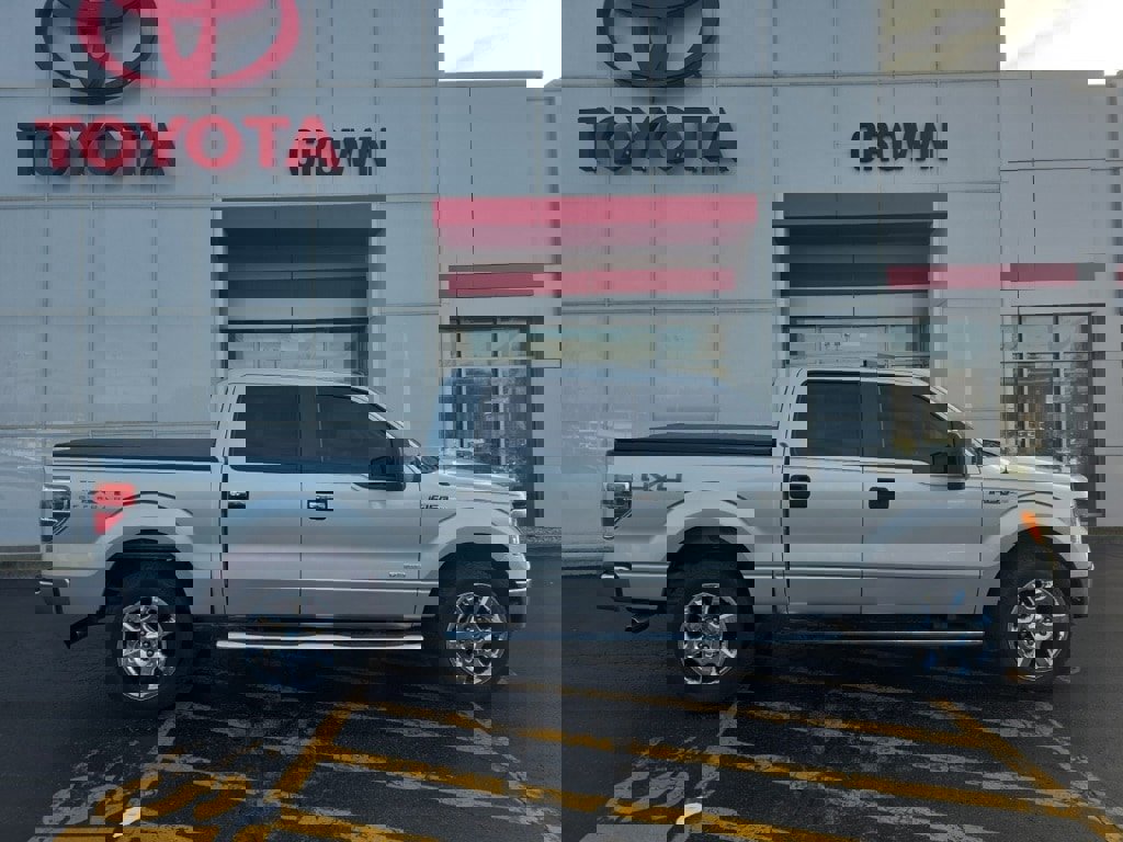 Used 2013 Ford F150 XLT w/ Luxury Equipment Group image 2