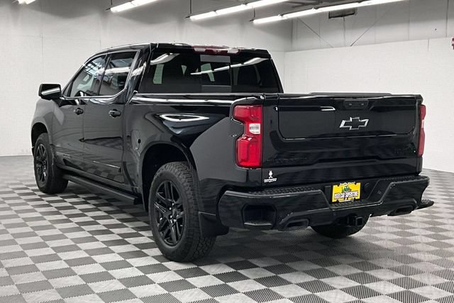 Used 2026 Chevrolet Silverado 1500 High Country w/ Midnight Edition AWD/4WD image 2