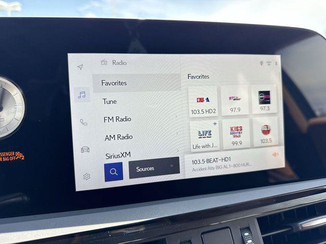 Certified 2024 Lexus ES 350 w/ Premium Package FWD image 16