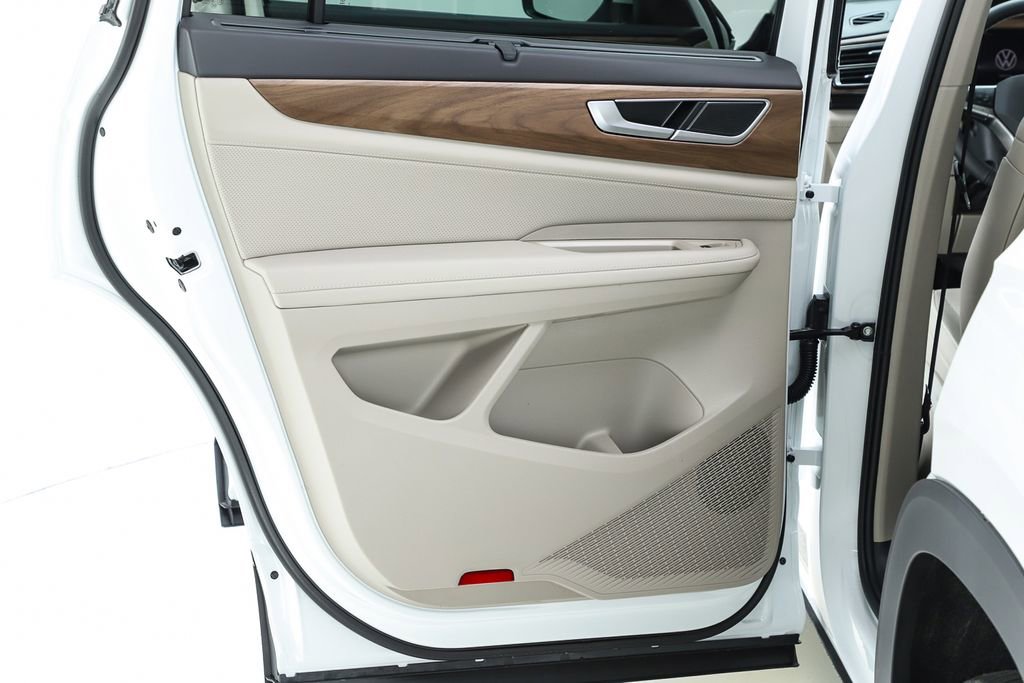 New 2026 Volkswagen Atlas SE image 17