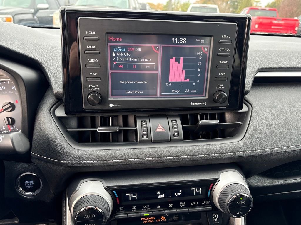 Used 2020 Toyota RAV4 XLE Premium image 18