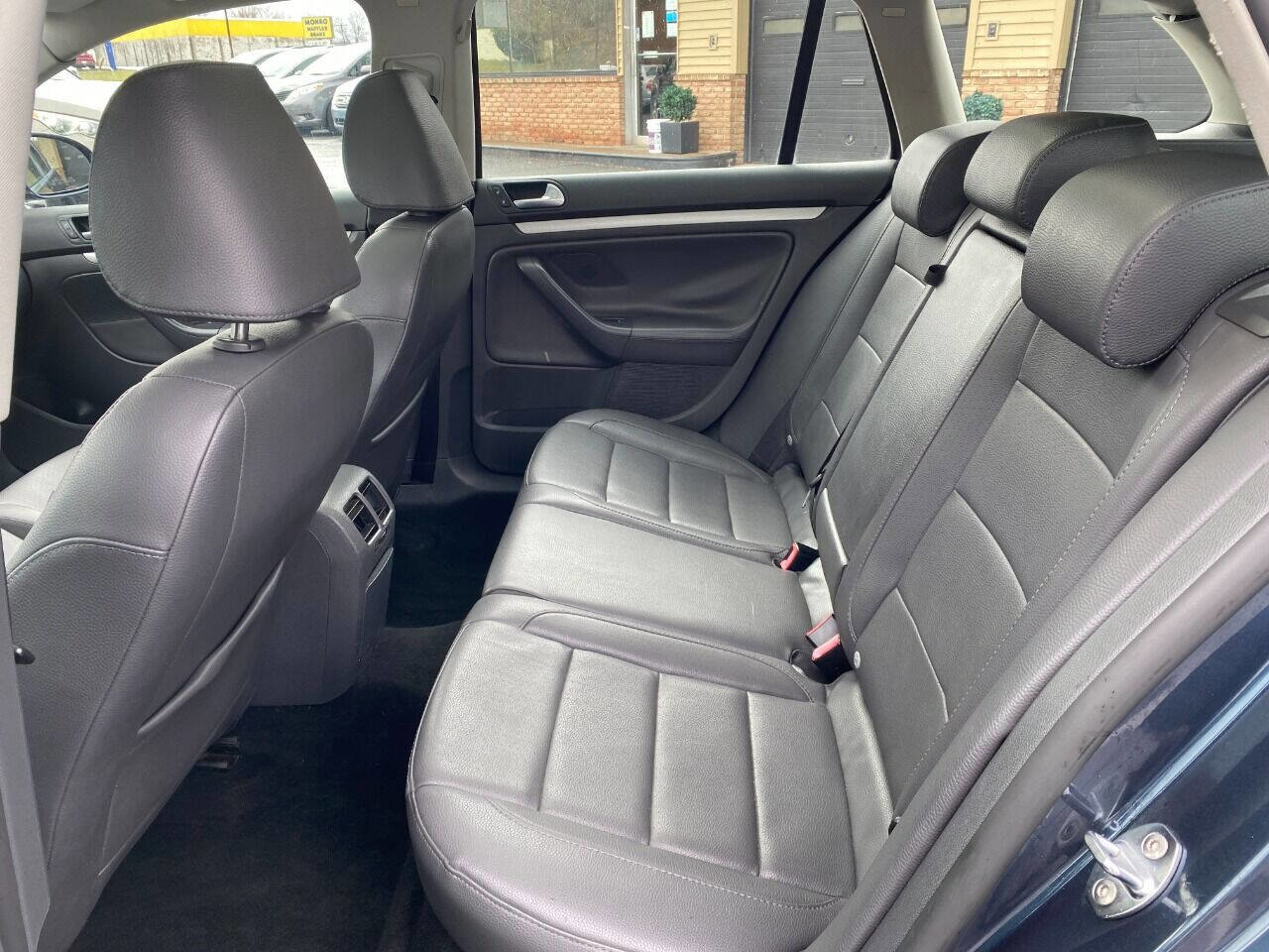 Used 2009 Volkswagen Jetta TDI image 18