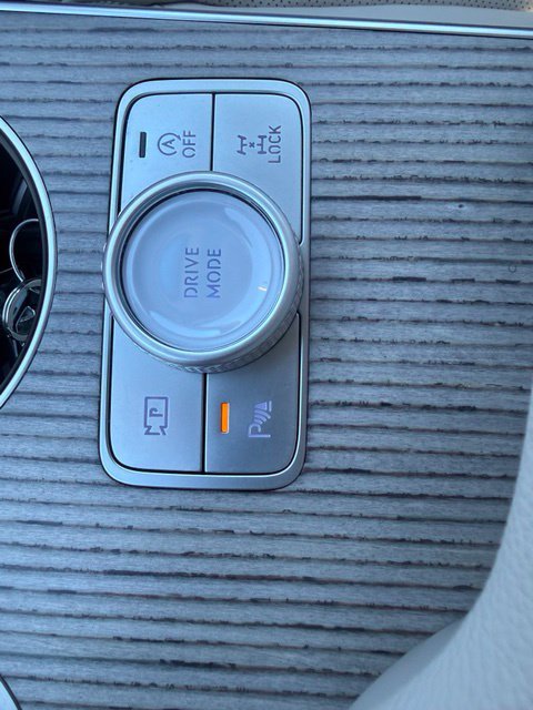 Certified 2025 Genesis GV80 2.5T Advanced AWD/4WD image 24