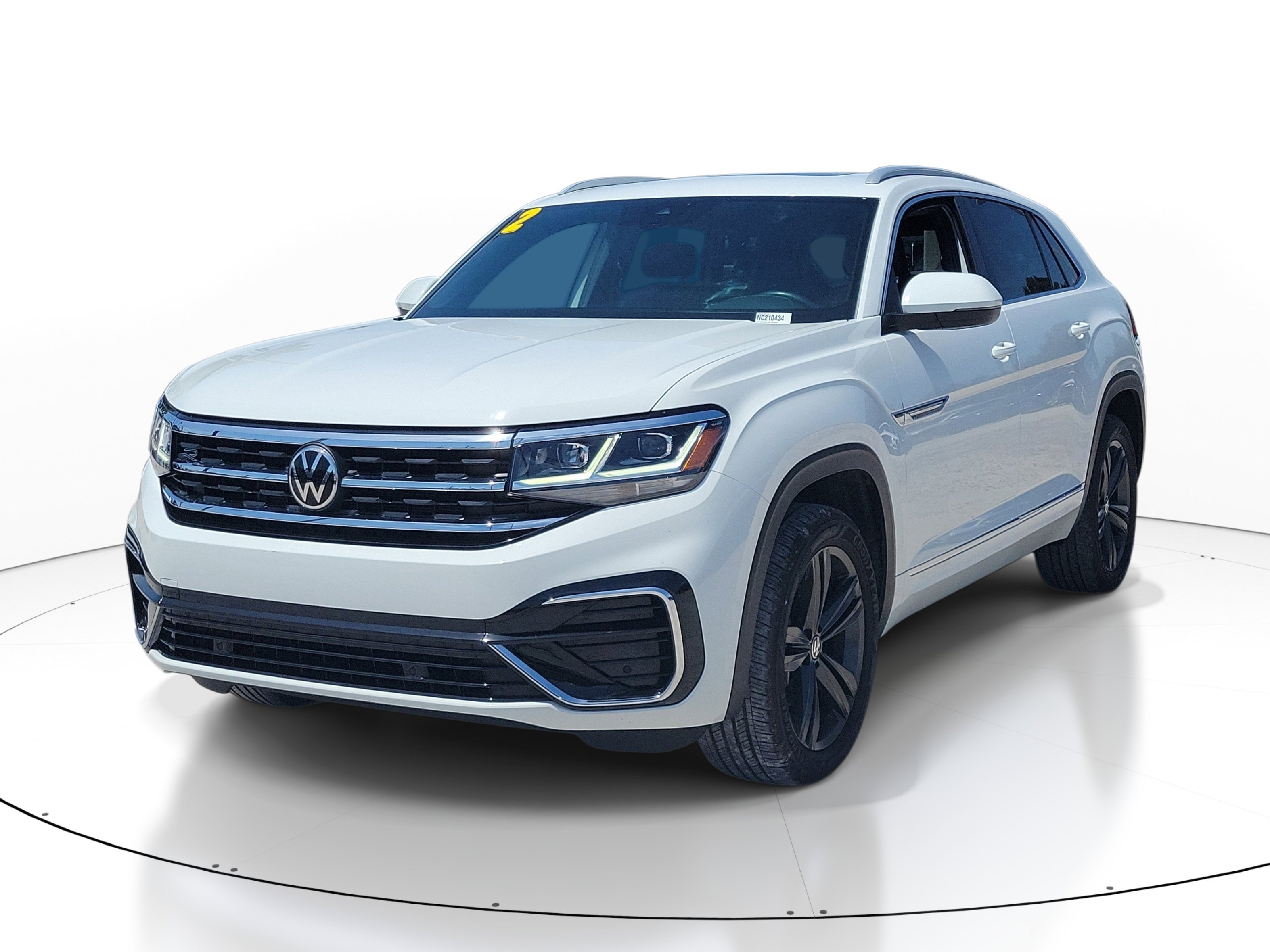 Used 2022 Volkswagen Atlas Cross Sport SEL R-Line AWD/4WD image 3