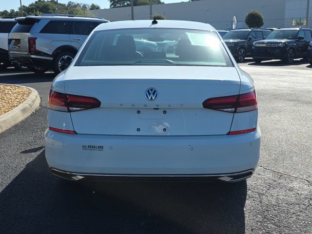 Used 2022 Volkswagen Passat 2.0T FWD image 22