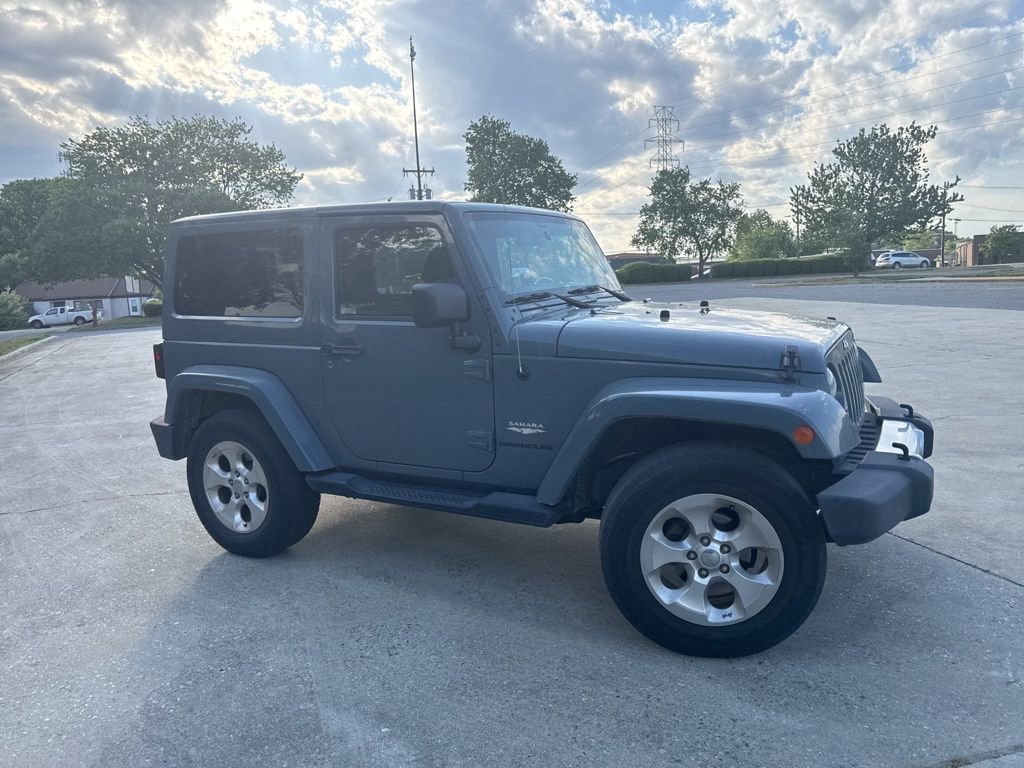 Used 2014 Jeep Wrangler Sahara w/ Connectivity Group AWD/4WD image 5