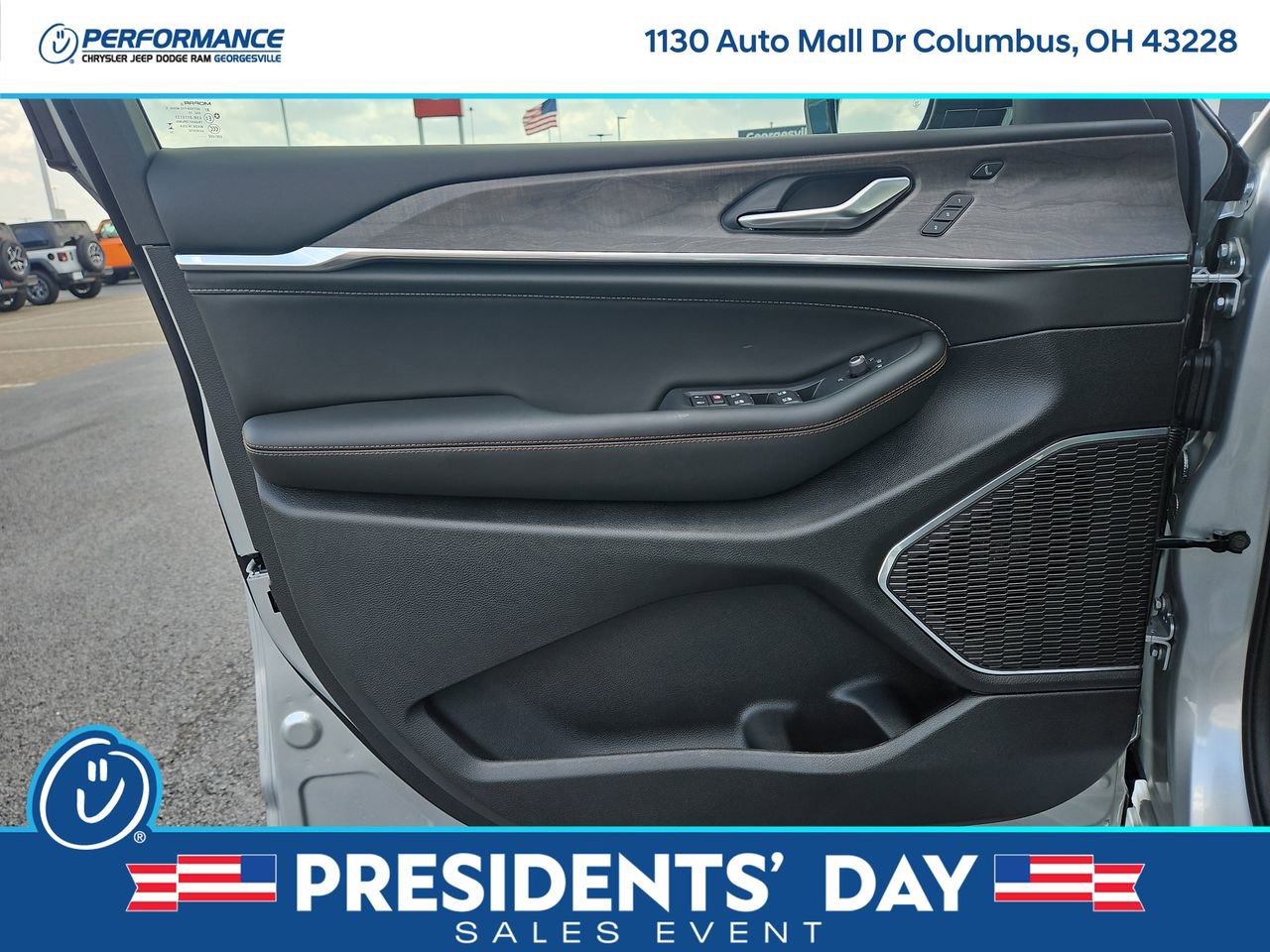 New 2025 Jeep Grand Cherokee Overland w/ Adv Protech Group III image 18