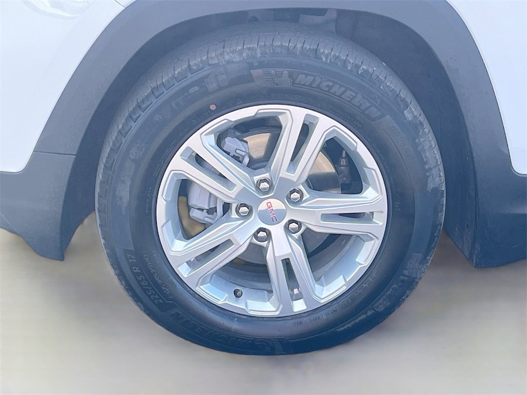 Used 2024 GMC Terrain SLE w/ LPO, Floor Liner Package image 30