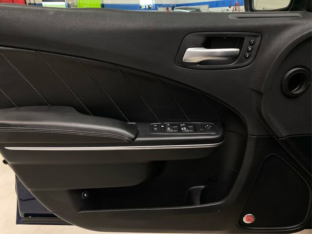 Used 2017 Dodge Charger SXT w/ AWD Plus Group image 25