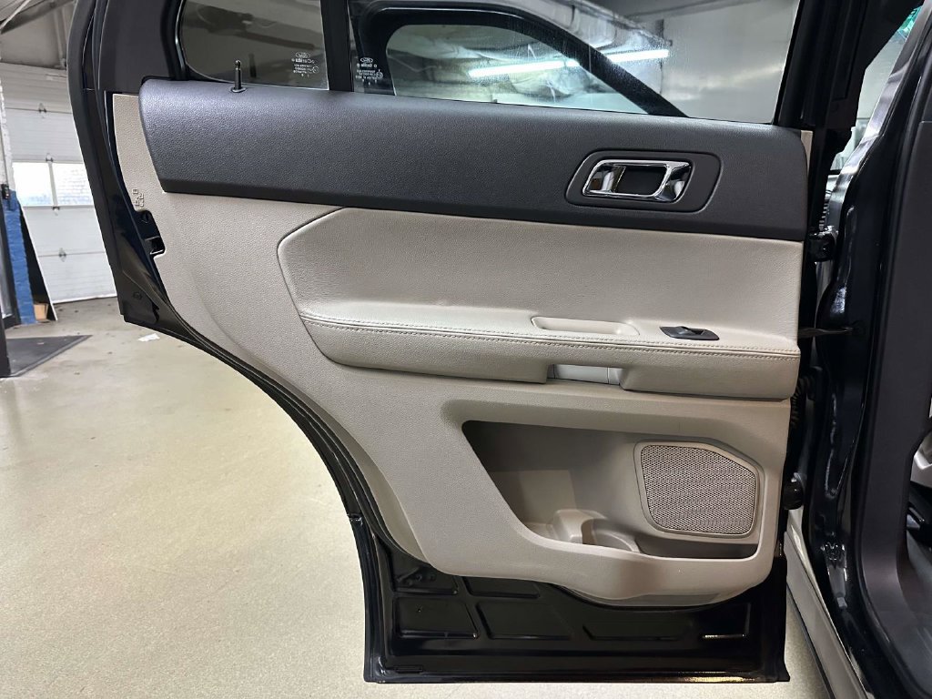 Used 2013 Ford Explorer 4WD image 16