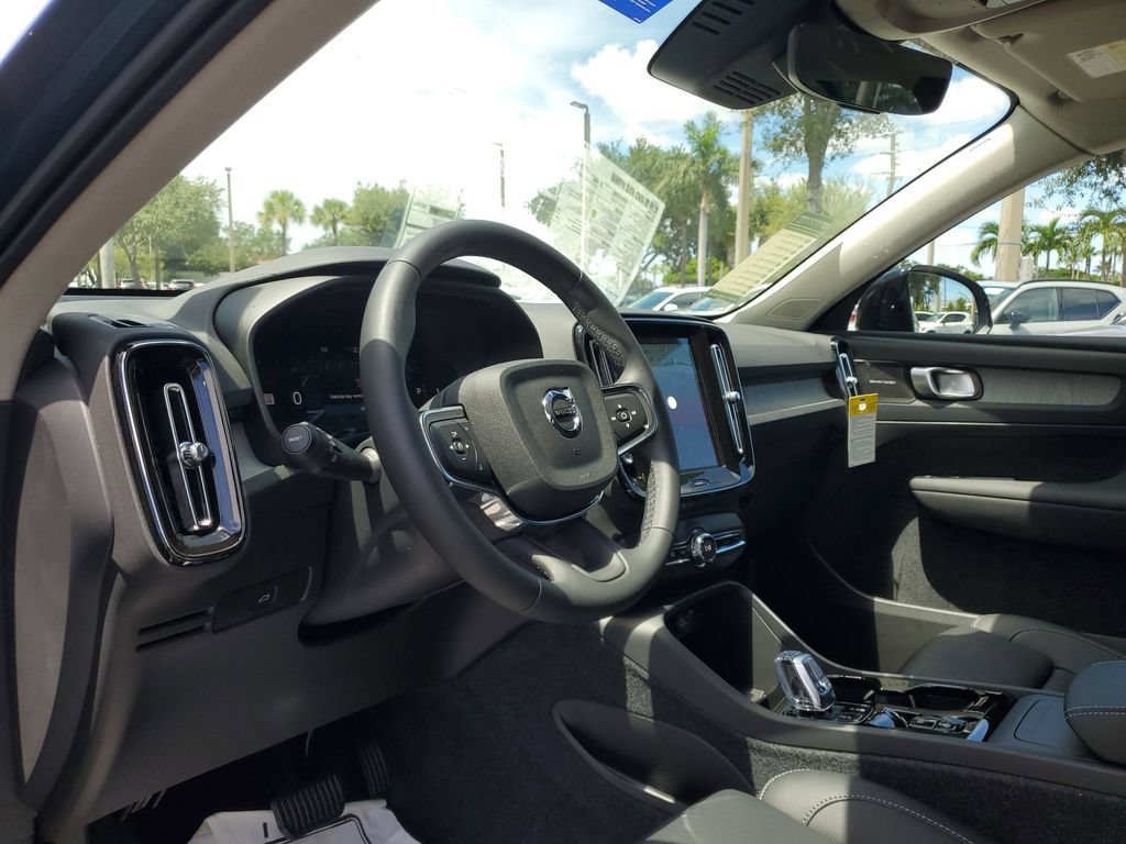 New 2026 Volvo XC40 B5 Ultra w/ Protection Package Premier AWD/4WD image 13
