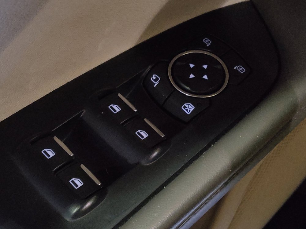 Used 2018 Lincoln MKX Reserve w/ Lincoln MKX Climate Package image 27