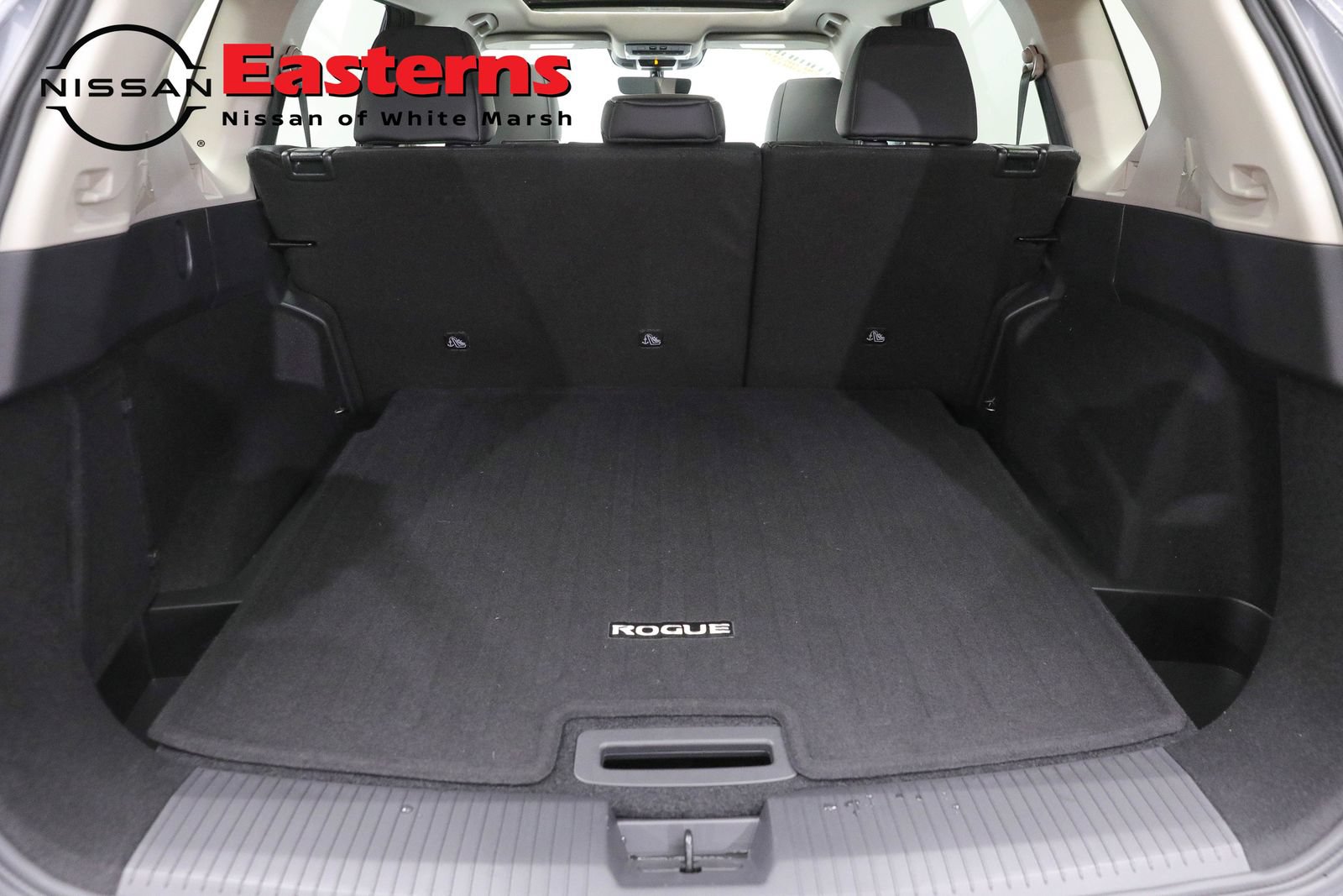 Used 2026 Nissan Rogue Dark Armor AWD/4WD image 9