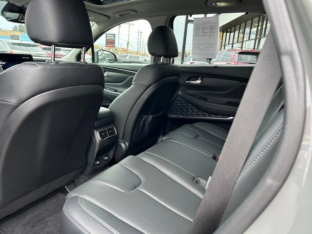 Used 2023 Hyundai Santa Fe SEL Premium w/ Cargo Package image 12