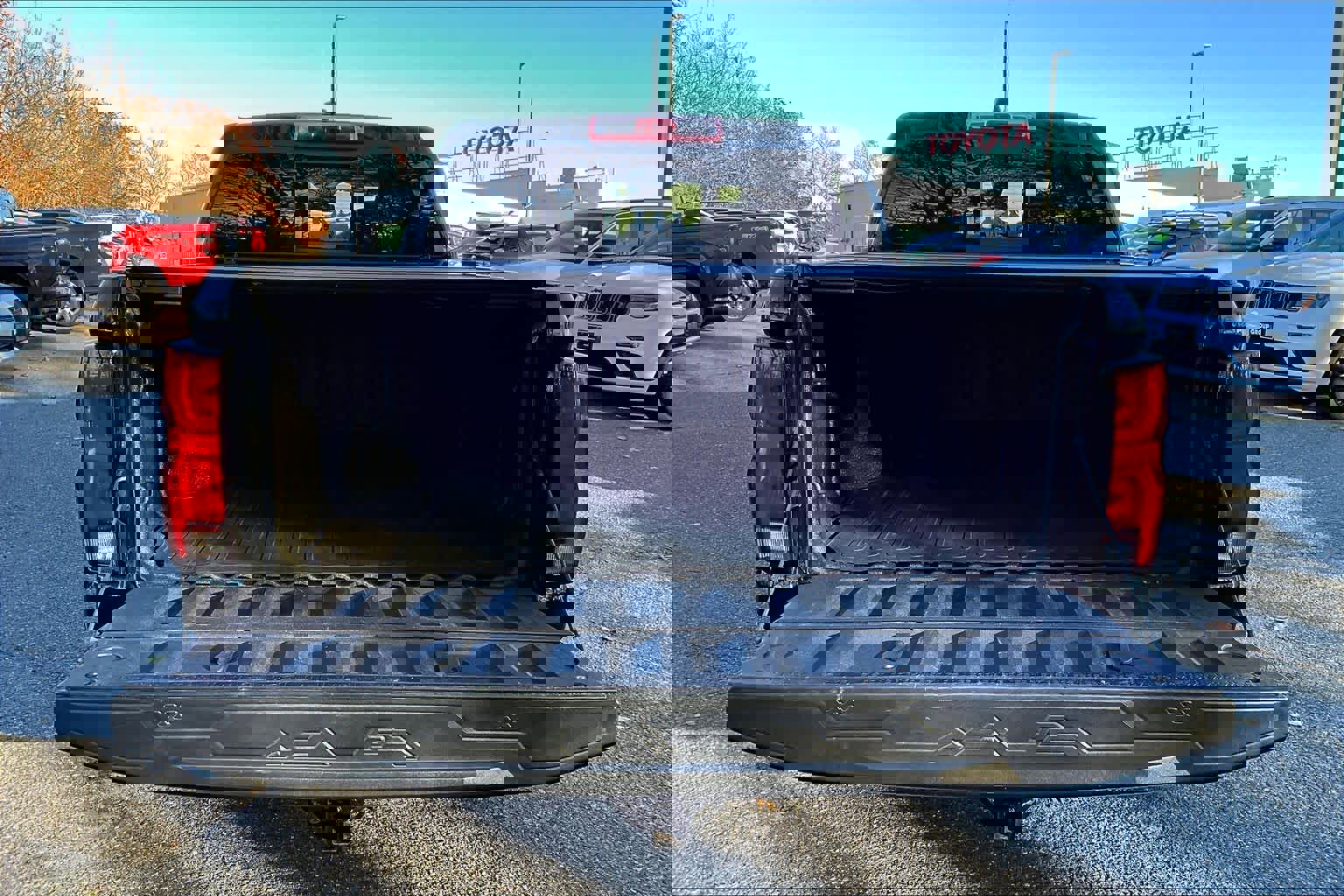 Used 2024 Chevrolet Colorado LT w/ LT Convenience Package III image 29