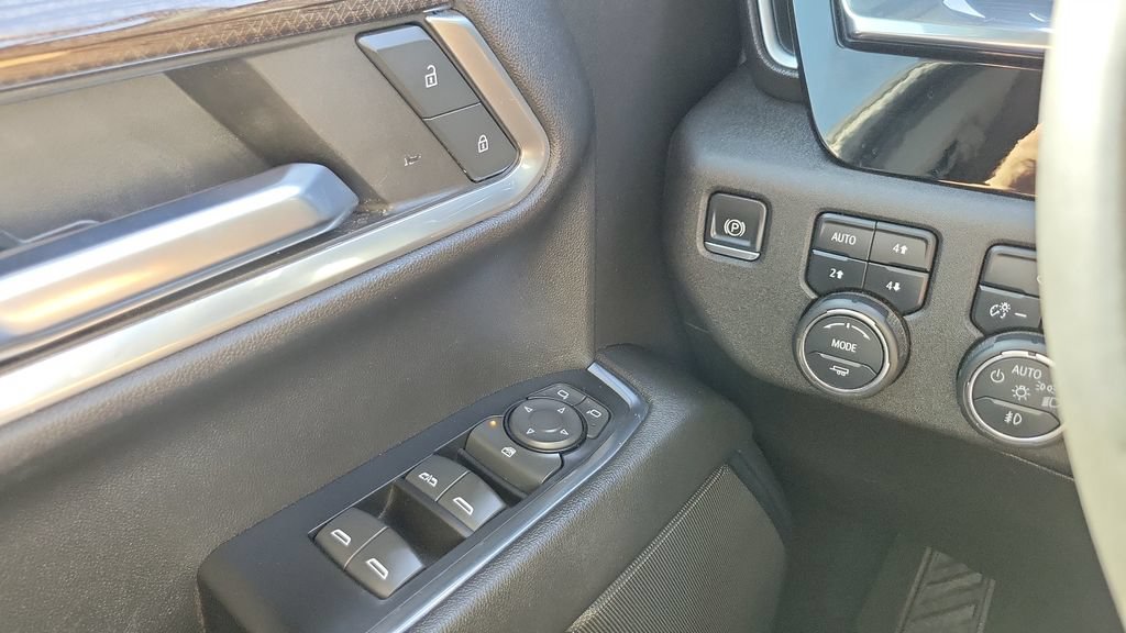 Used 2022 Chevrolet Silverado 1500 RST AWD/4WD image 20